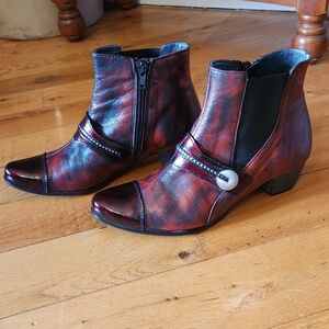 Women's Burgundy Leather Un Tour En Ville Ankle Boots